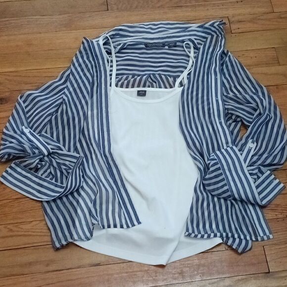 Covington Essentials Women's Blue and White Sheer Stripe Button down Blouse sz S - Picture 6 of 6